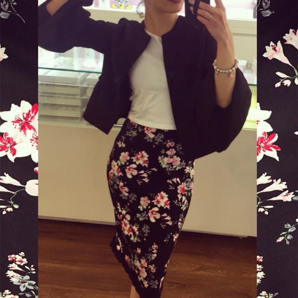 Express Black Floral Skirt